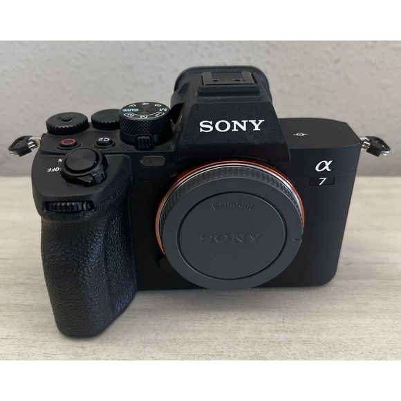 Sony a7 IV 33 MP Mirrorless Camera Body Only Box & Accessories See Description - Picture 3 of 15